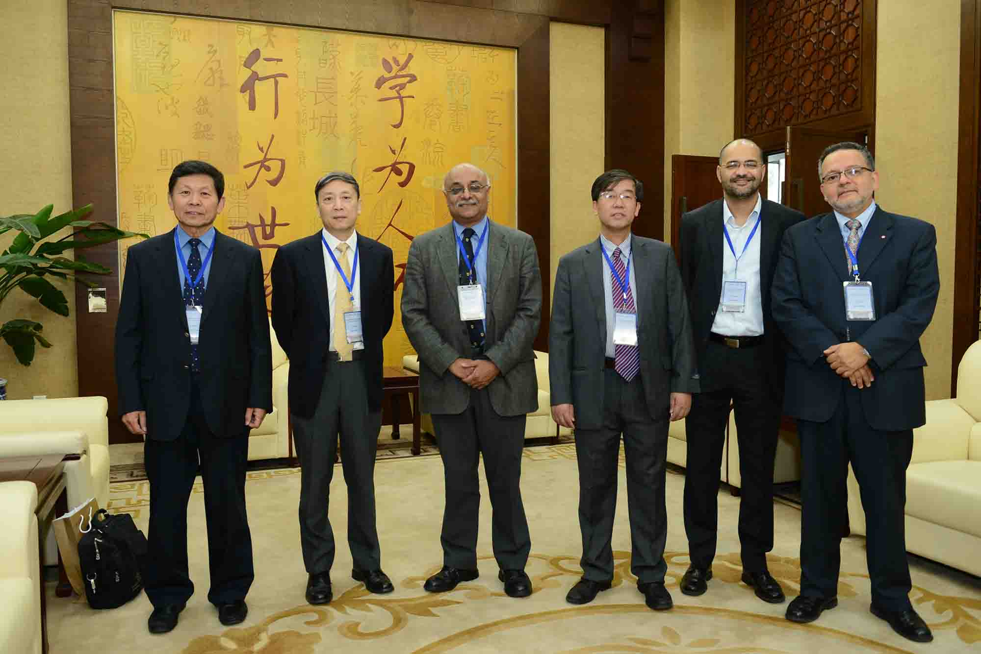 百家乐老虎机